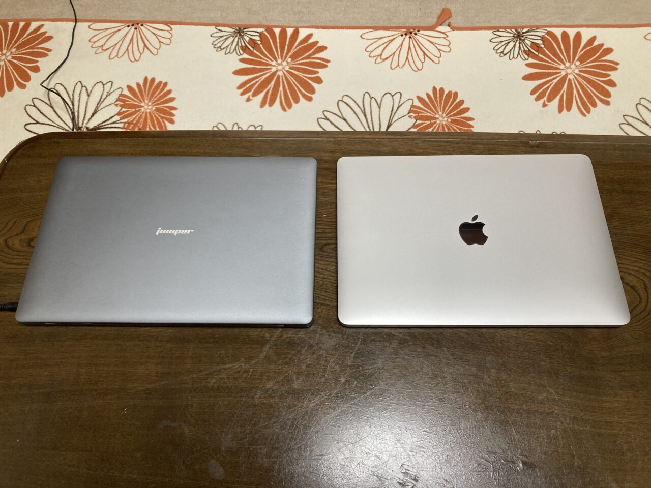 【MacBook Air M1】デザインそっくり！「Junper EZbook X3」と比べてみた！